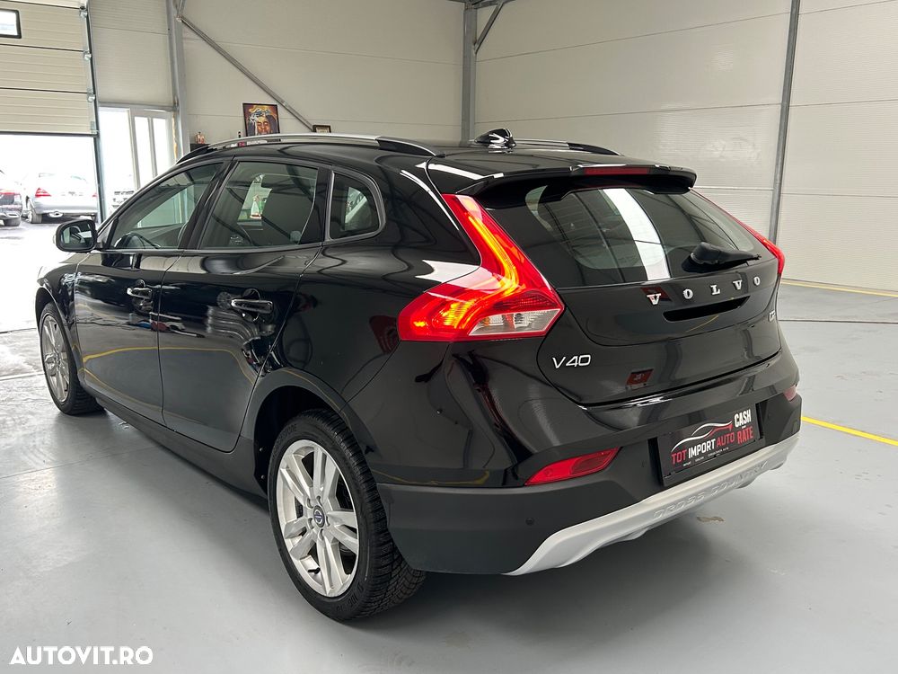Volvo V40 D2 Momentum - 4
