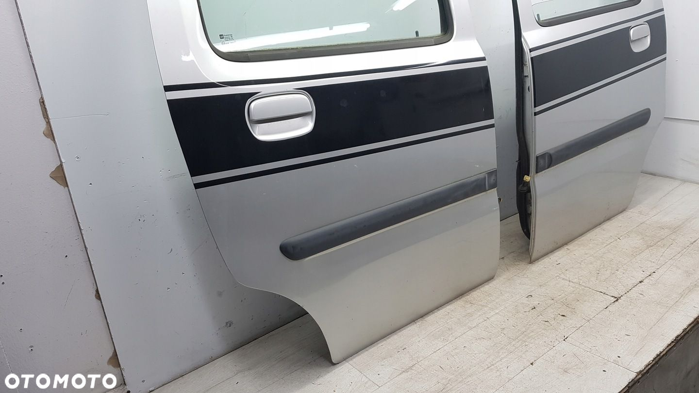 OPEL AGILA DRZWI TYŁ LEWE PRAWE Z157 - 2