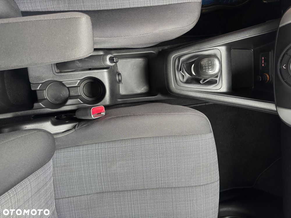 Kia Venga - 13