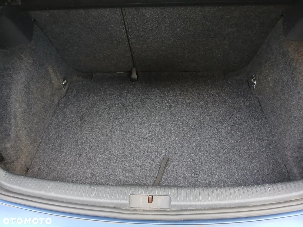 Volkswagen Golf - 19