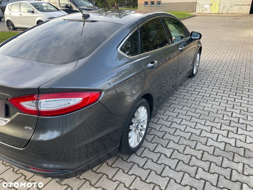 Ford Fusion - 11