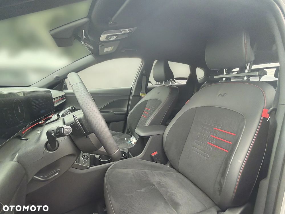 Hyundai Kona - 11