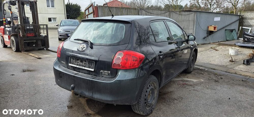 TOYOTA AURIS hak komplet wiązka - 1