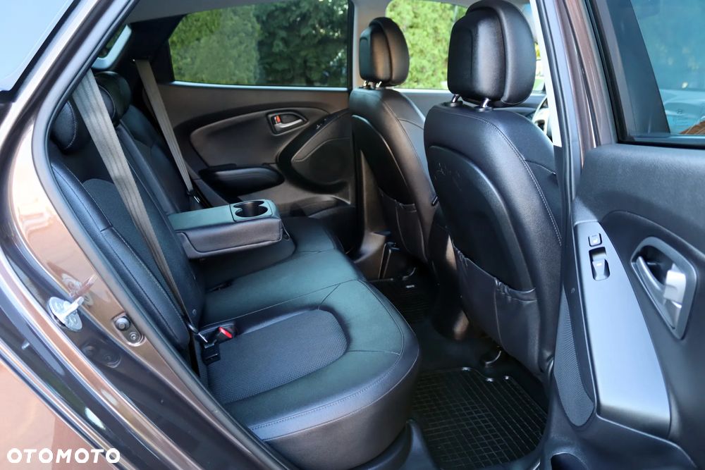Hyundai ix35 blue 1.6 2WD Finale Gold - 16