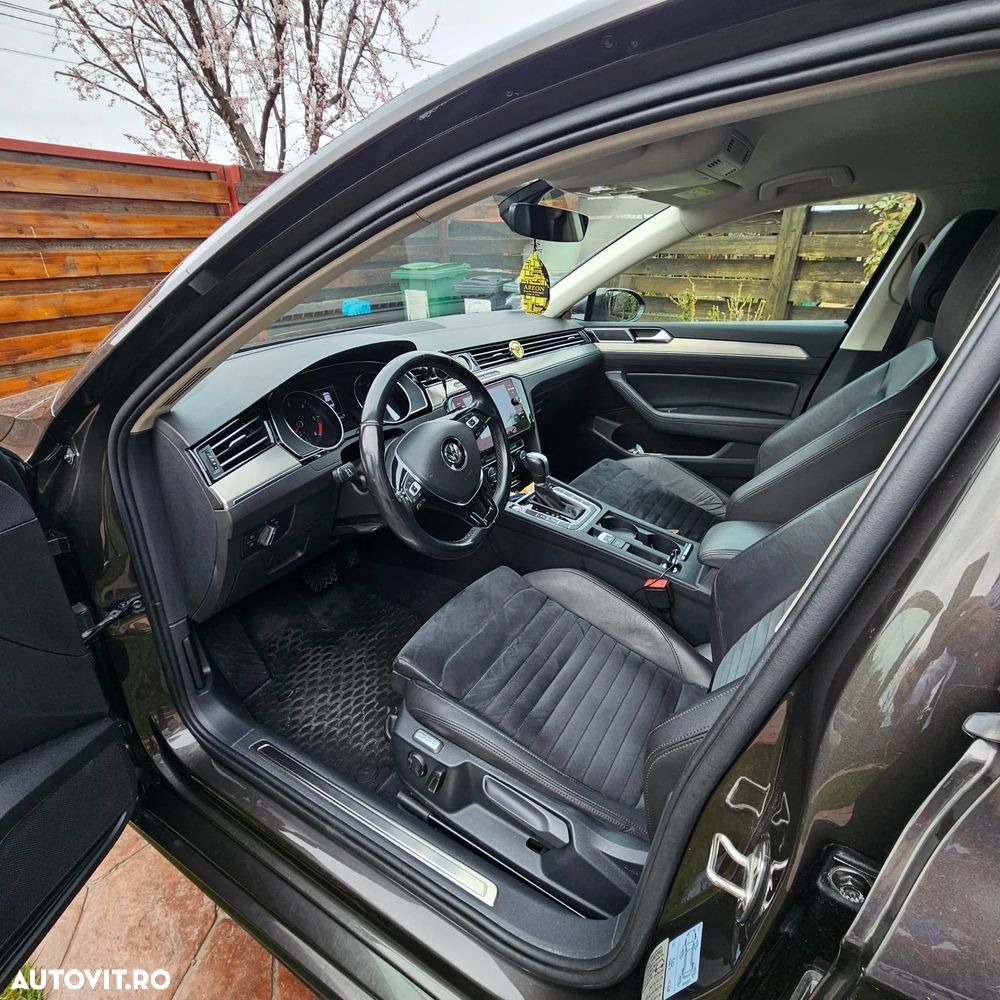 Volkswagen Passat Variant 2.0 TDI DSG 4Motion Highline - 6