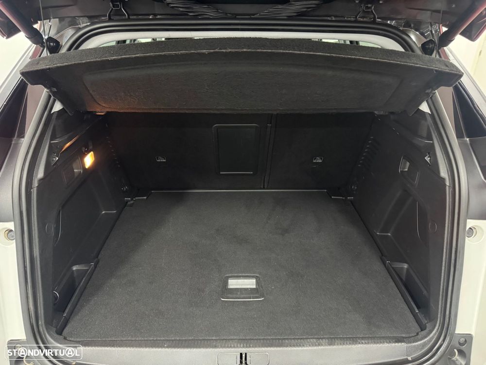 Peugeot 3008 1.2 PureTech Allure EAT8 - 55