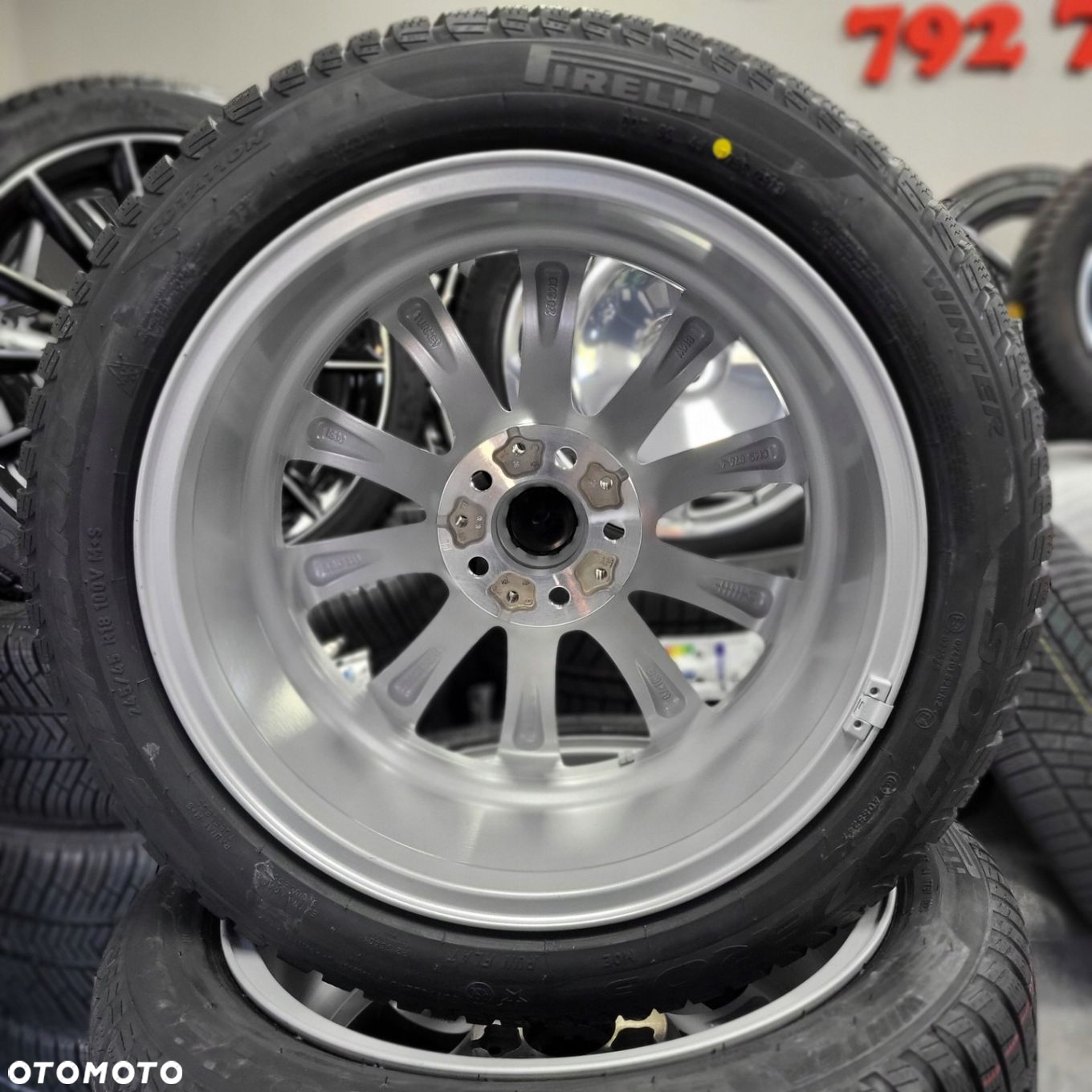18 Zimowe ORYGINAŁ BMW 5 G30 G31 642 Nowe Pirelli - 13
