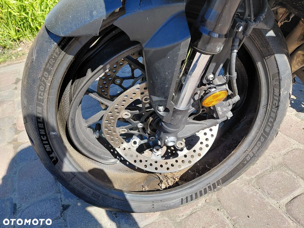Honda CBR - 21