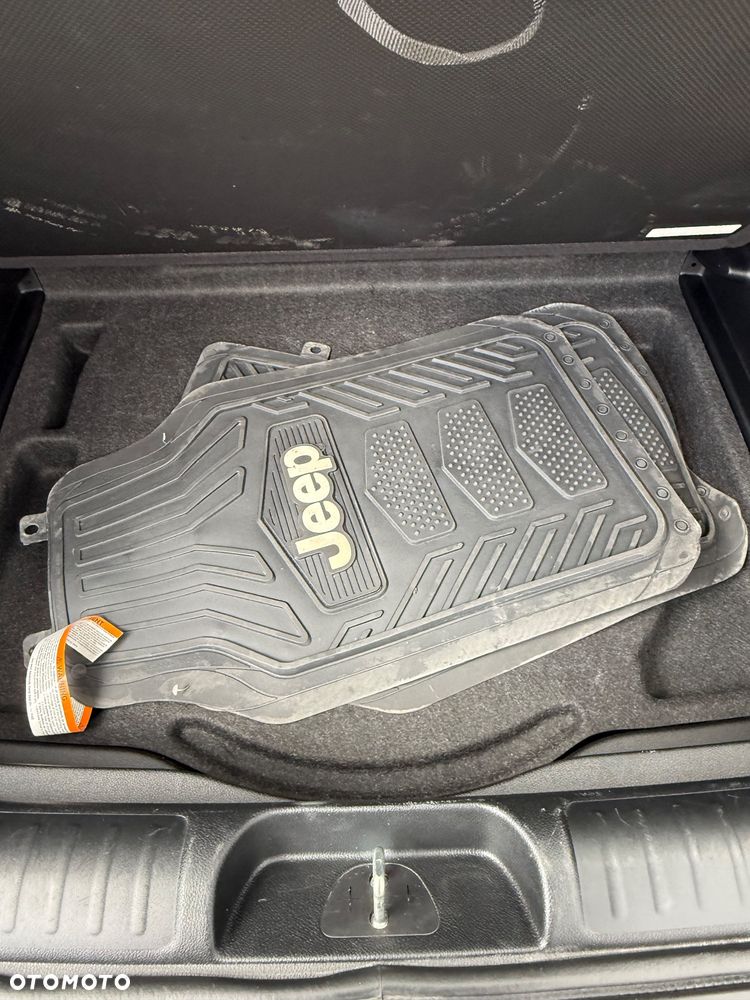 Jeep Cherokee 3.2 V6 Pentastar Active Drive I Automatik Limited - 26