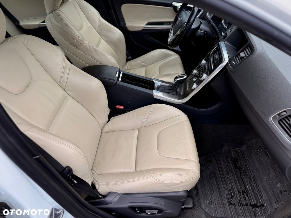 Volvo S60 - 19