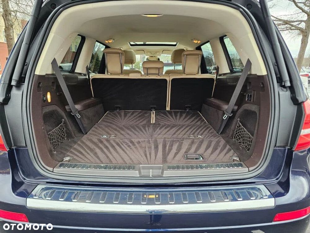 Mercedes-Benz GLS - 14