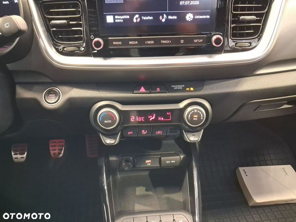 Kia Stonic - 21