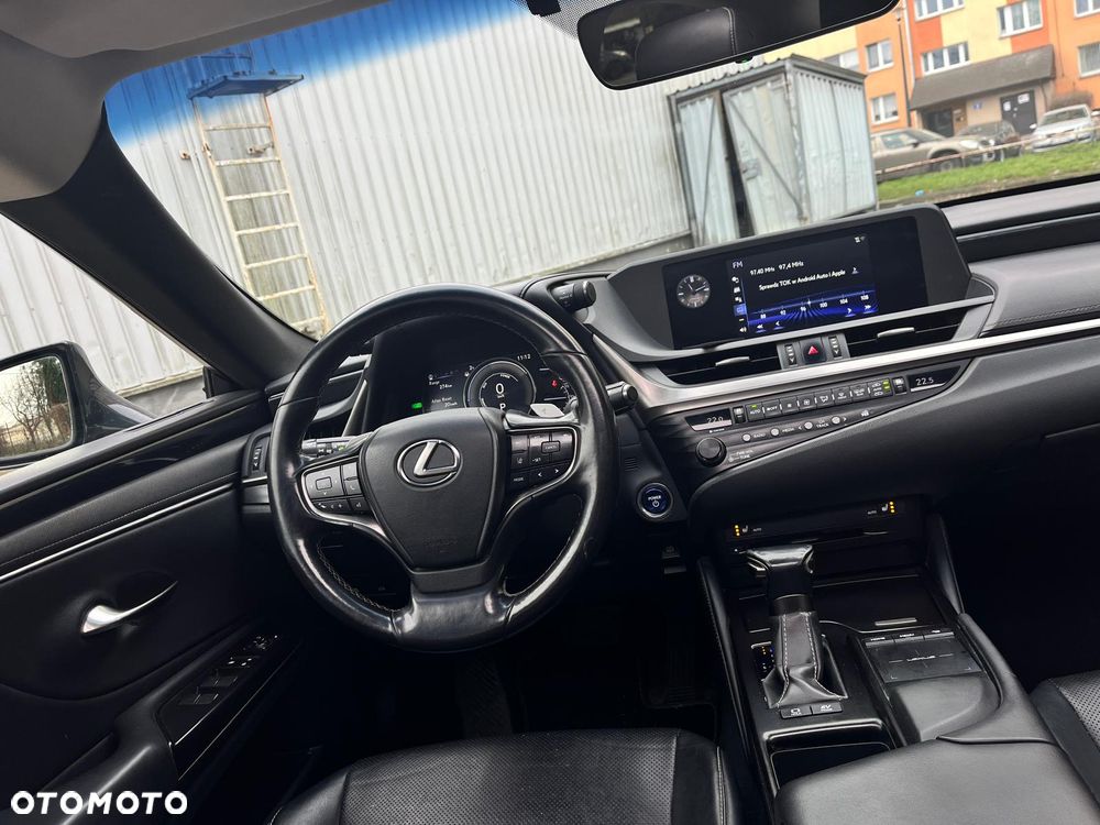 Lexus ES 300h Elegance - 25
