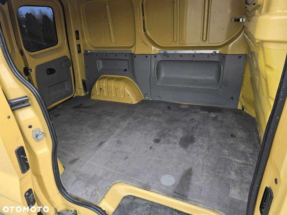 Opel Vivaro - 18