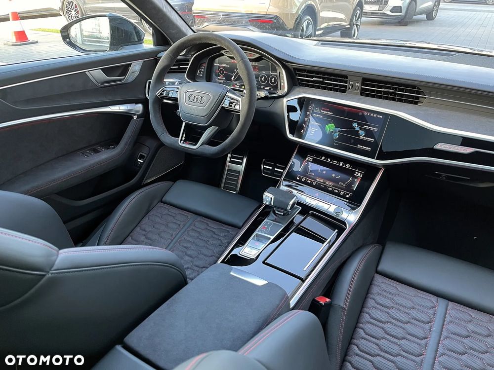 Audi RS6 Avant - 11