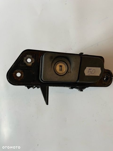 ZAMEK KLAPY BAGAŻNIKA MERCEDES W220 A2208210751