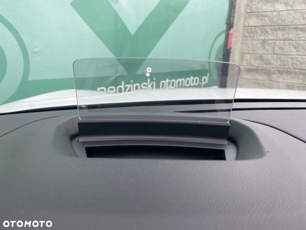 Citroën C4 PureTech 130 Stop&Start EAT8 FEEL PACK - 17