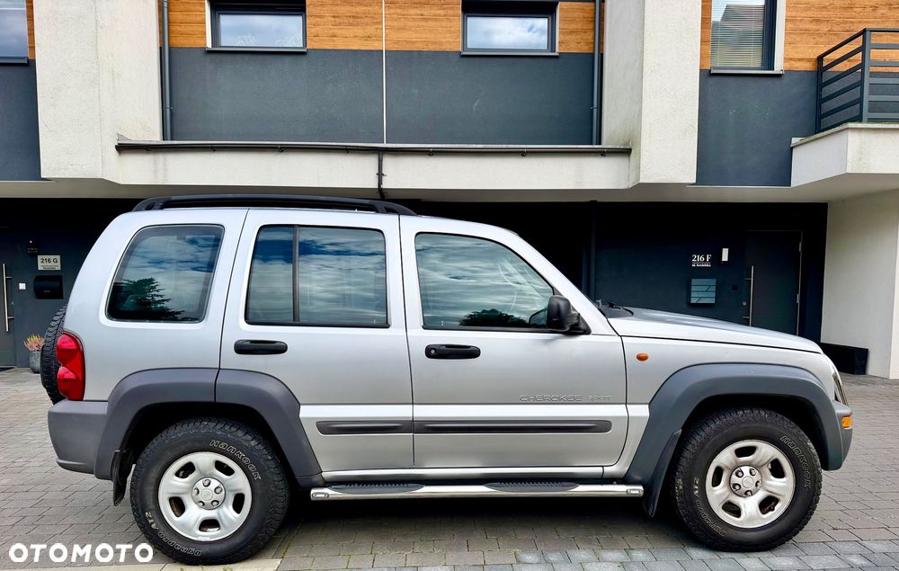 Jeep Cherokee 2.8L CRD Sport - 4