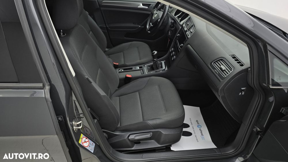 Volkswagen Golf 1.6 TDI Comfortline - 19