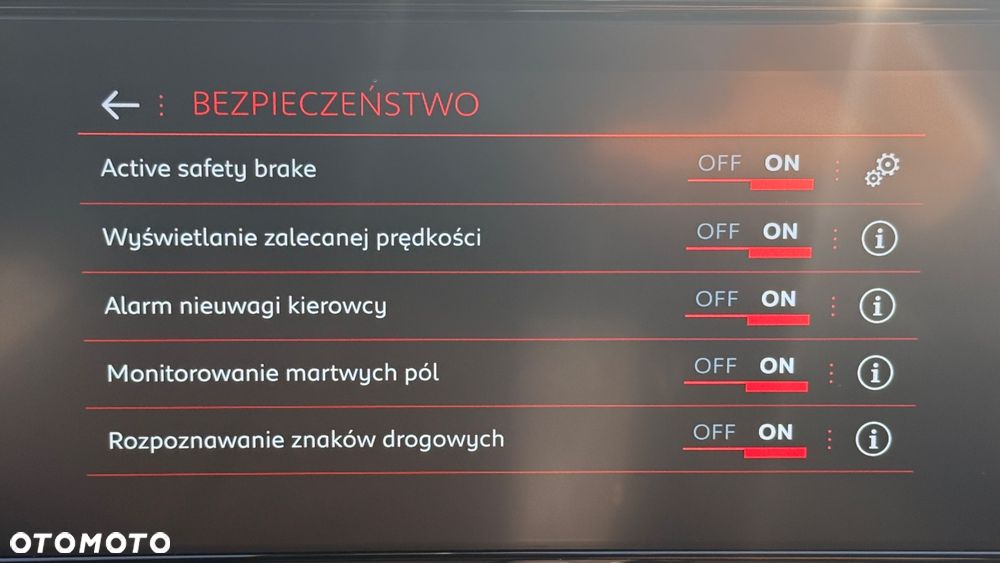 Peugeot 2008 1.5 BlueHDi GT S&S - 25