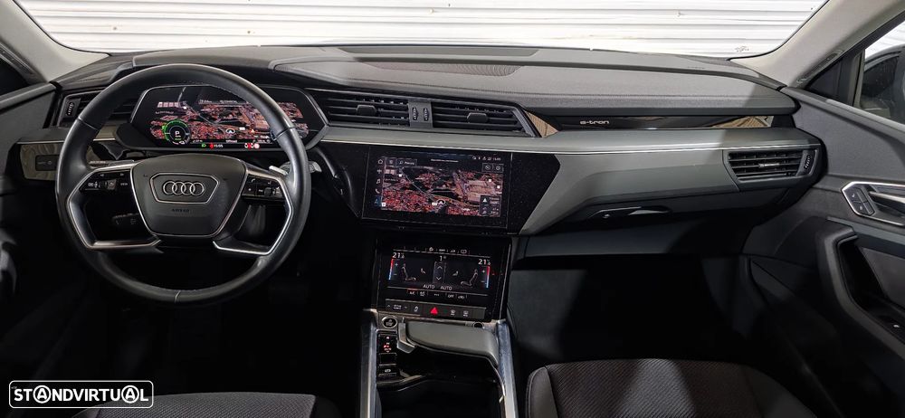 Audi Q8 e-Tron Sportback 55 quattro Advanced - 3