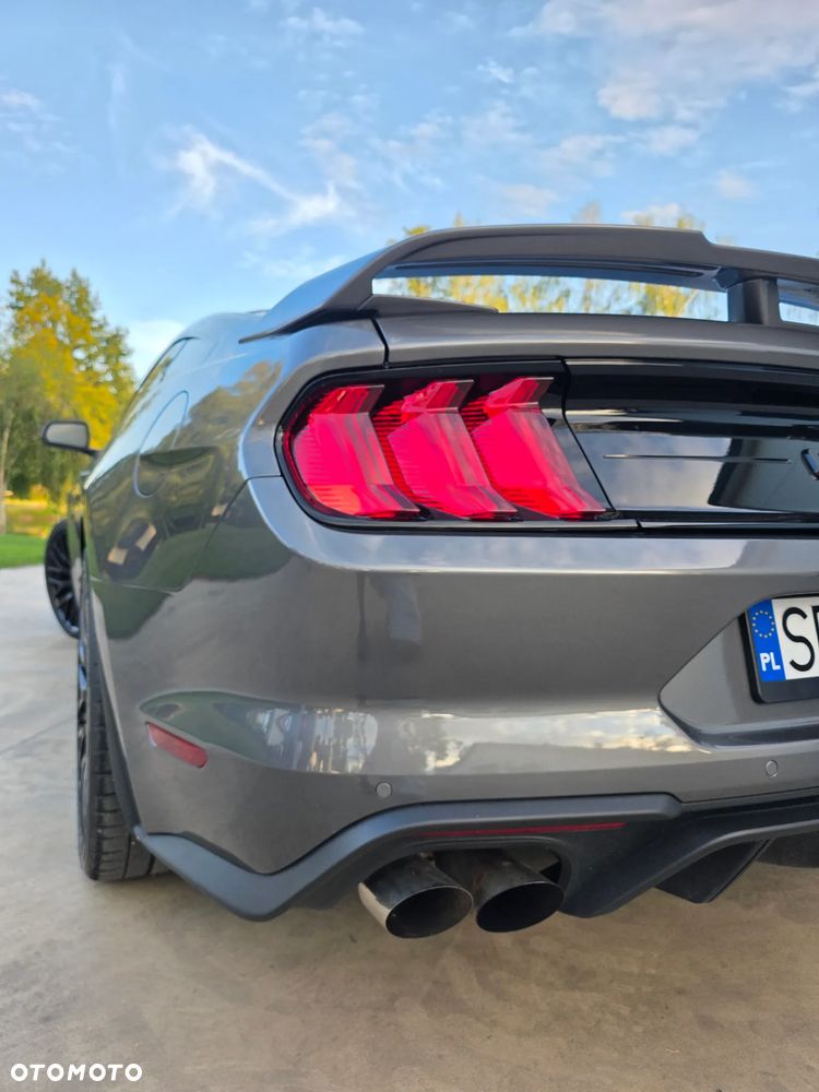 Ford Mustang - 8