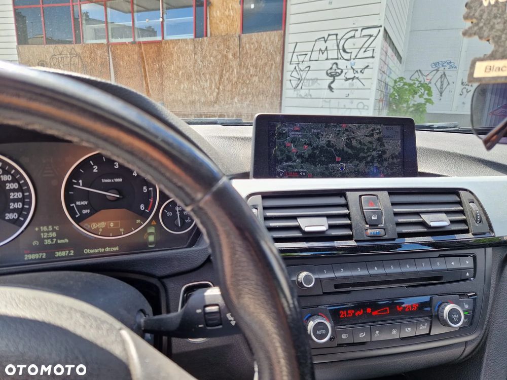 BMW Seria 3 318d - 4