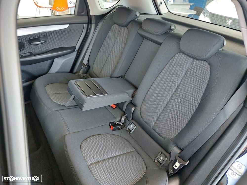 BMW 225xe Active Tourer Advantage - 12
