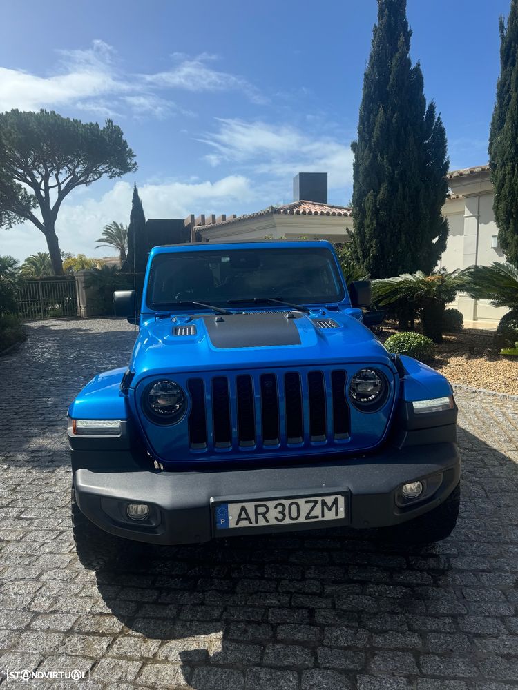 Jeep Wrangler - 1