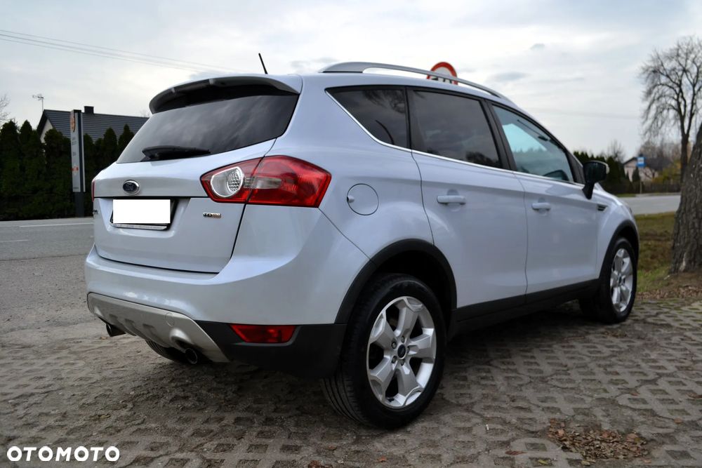 Ford Kuga 2.0 TDCi 4x4 Titanium - 4