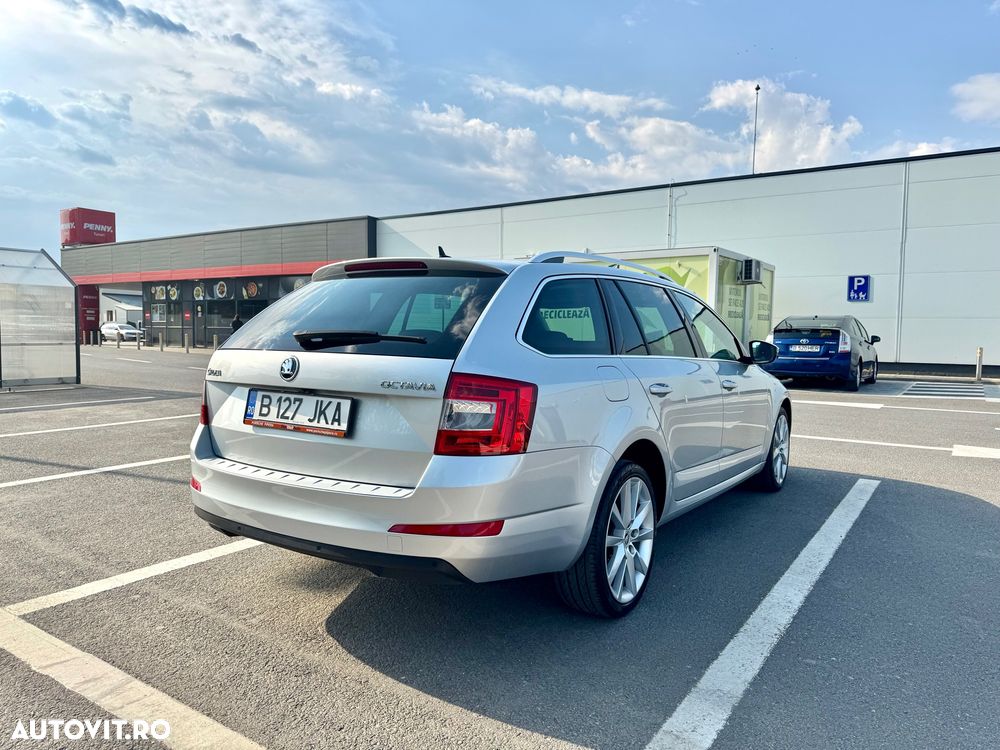 Skoda Octavia 2.0 TDI STYLE DSG - 5