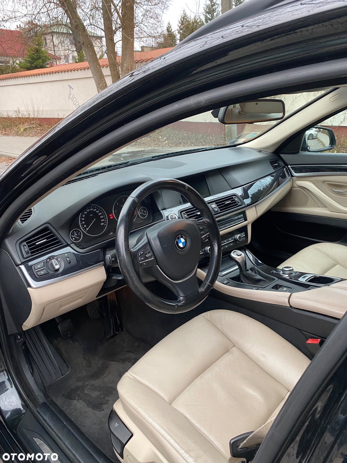 BMW Seria 5 520d - 8