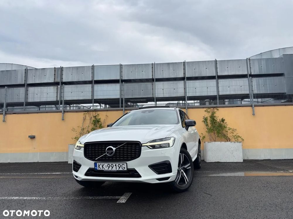 Volvo XC 60 T8 AWD Plug-In Hybrid R-Design - 2
