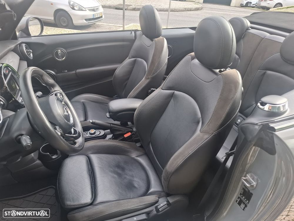 MINI Cabrio Cooper Essential - 40