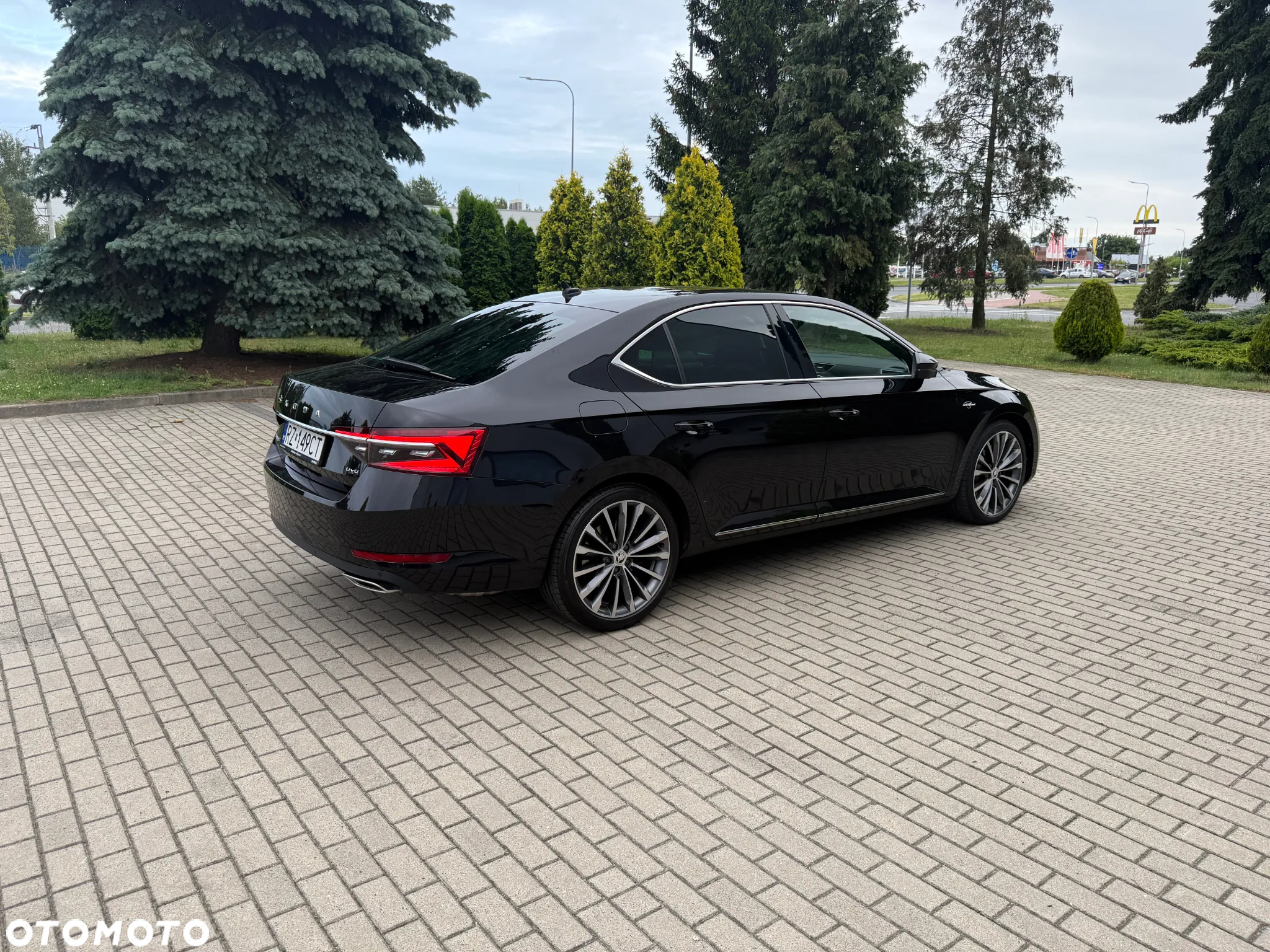 Skoda Superb 2.0 TSI 4x4 L&K DSG - 3