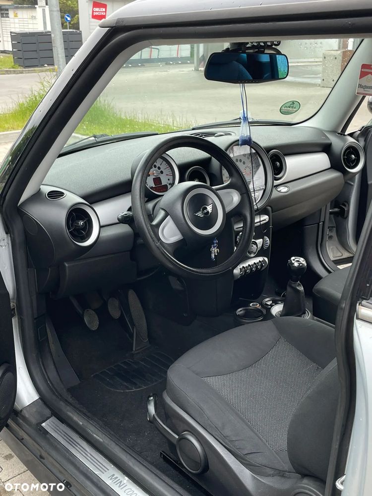 MINI Cooper Standard - 9