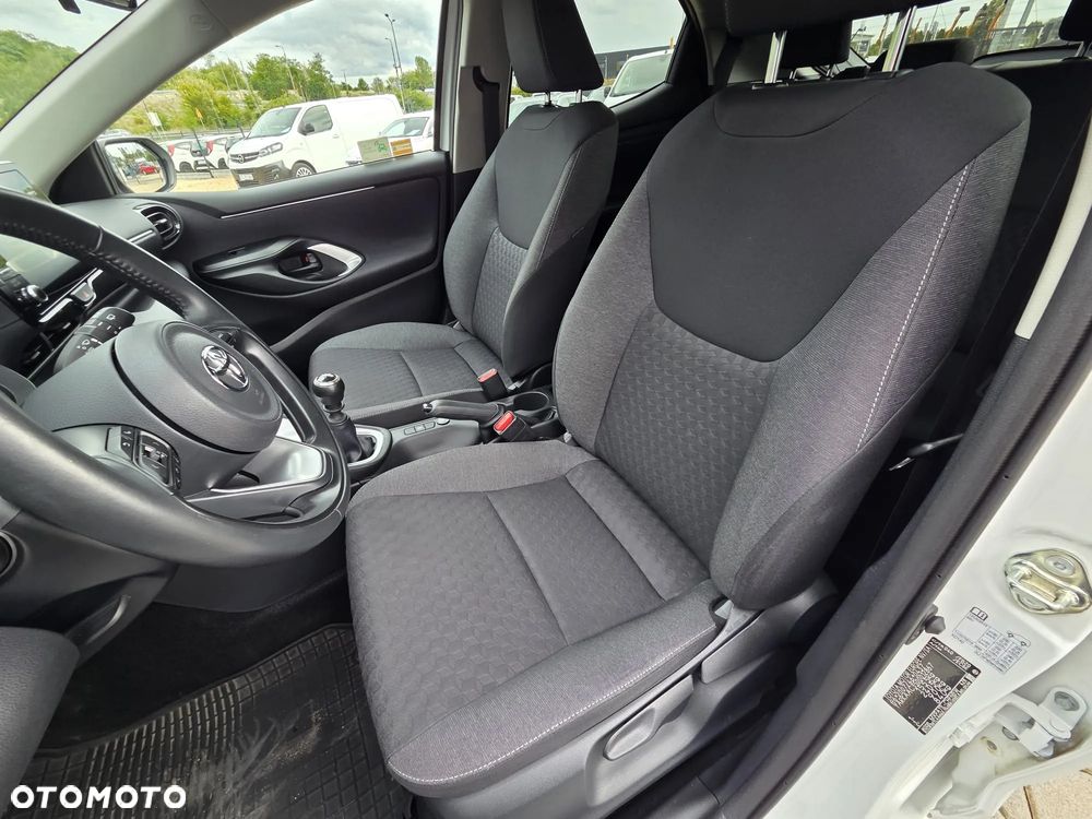 Toyota Yaris 1.5 Comfort - 26