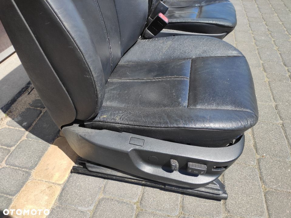 BMW E39 Kombi Tapicerka Skóra Fotele Boczki Kanapa Grzane Europa - 7