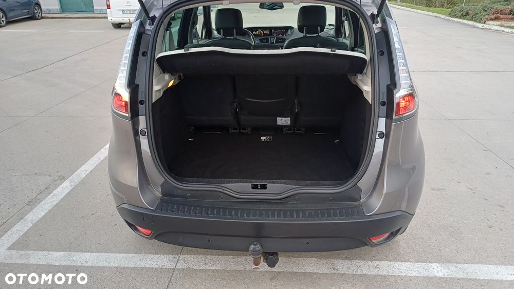 Renault Scenic Energy dCi 130 Euro 6 S&S Bose Edition - 11