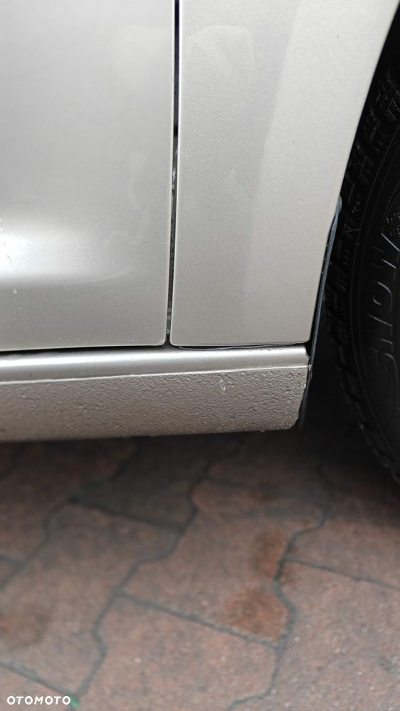 Volkswagen Touran 2.0 TDI Highline DSG - 28