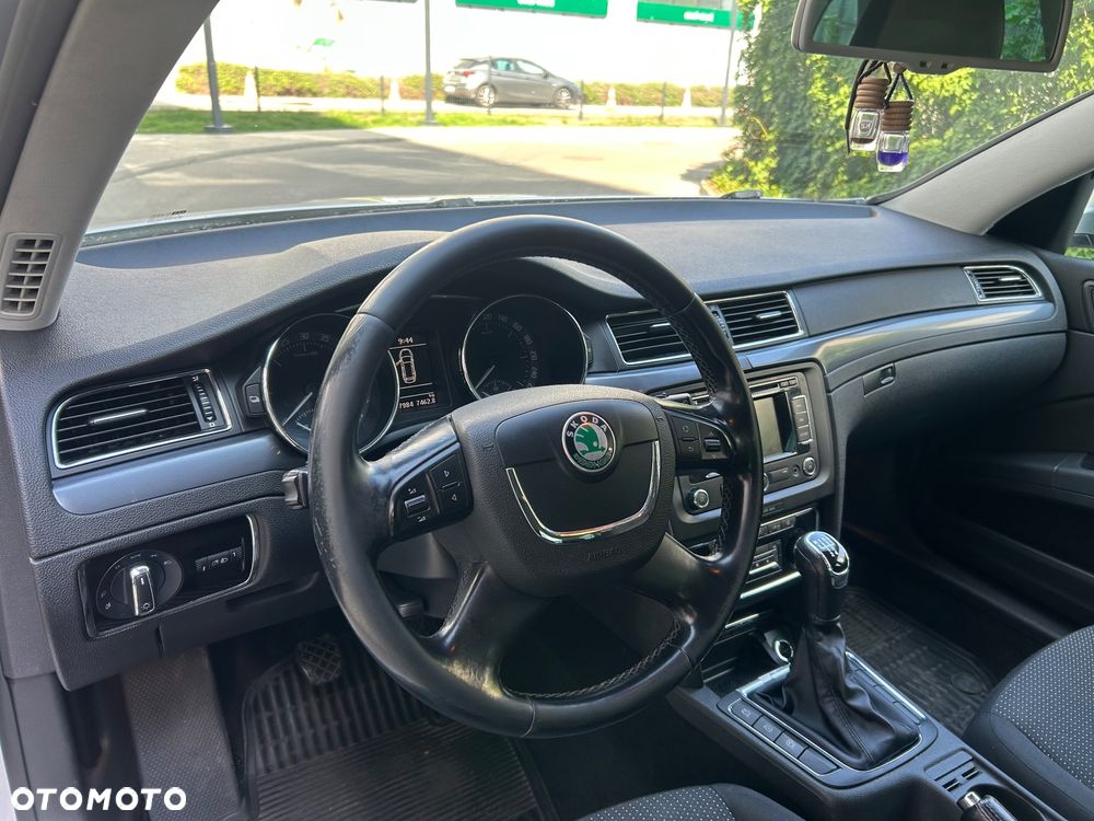 Skoda Superb 1.6 TDI Elegance Greenline - 16