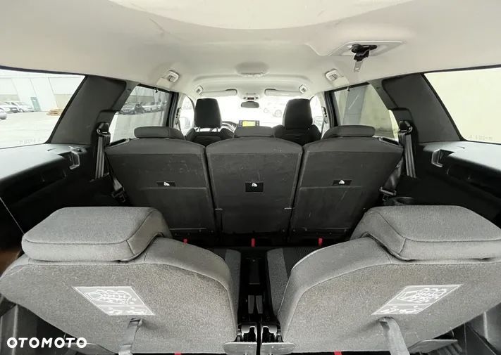 Peugeot 5008 - 22