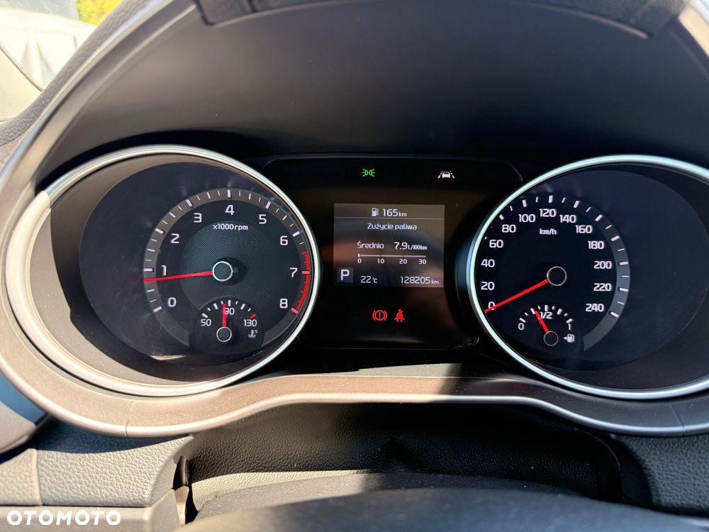 Kia Ceed - 13