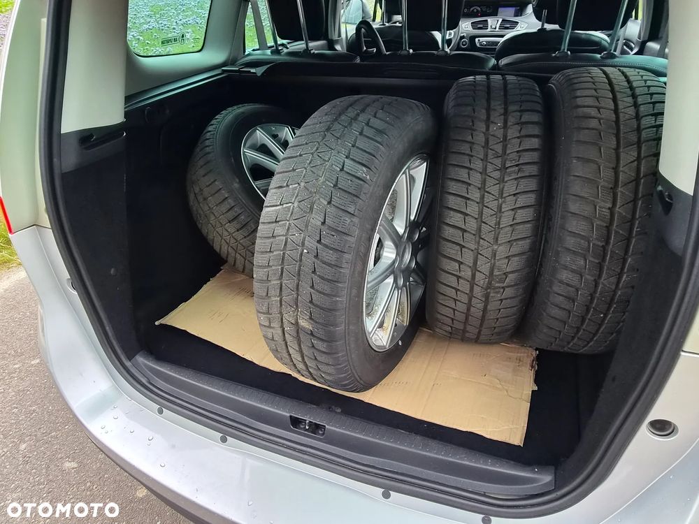 Renault Grand Scenic Energy dCi 110 S&S Bose Edition - 9