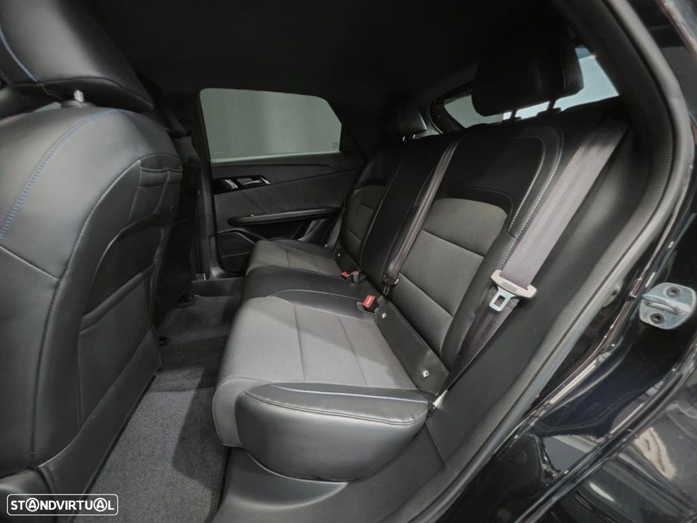 MG MG4 64 kWh Luxury - 16