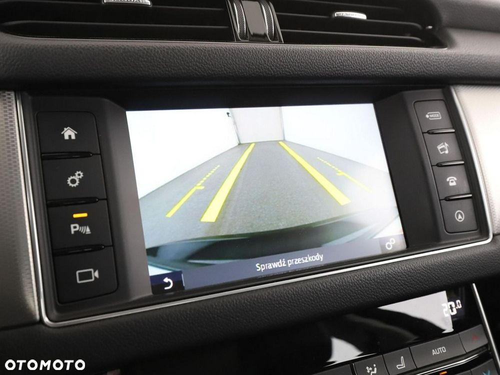 Jaguar XF E-Performance Prestige - 25