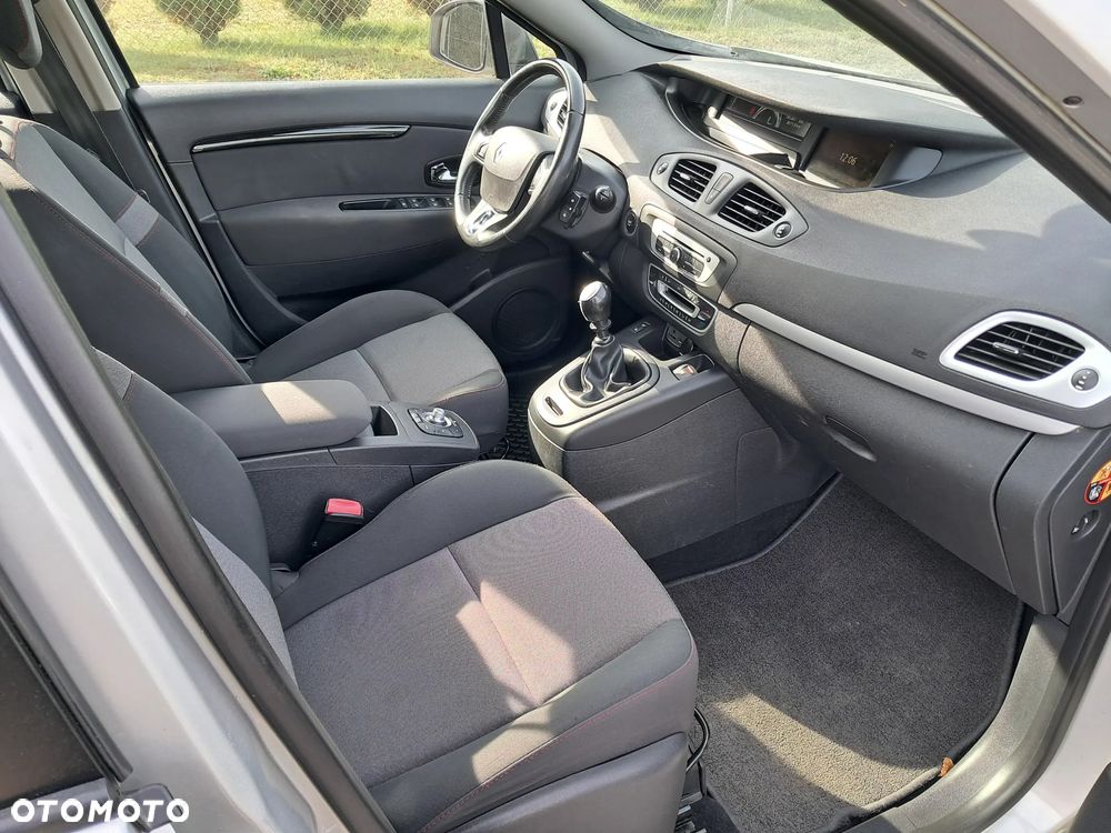 Renault Scenic 1.6 dCi Energy Limited EU6 - 17