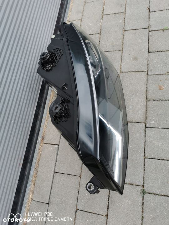 LAMPA PRZÓD VW CEDDY LEWA 2K1.9.I - 2