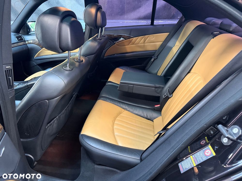 Mercedes-Benz Klasa E 300 BLUETEC Avantgarde - 13