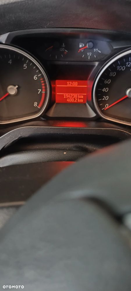 Ford Galaxy 2.0 Ambiente - 19